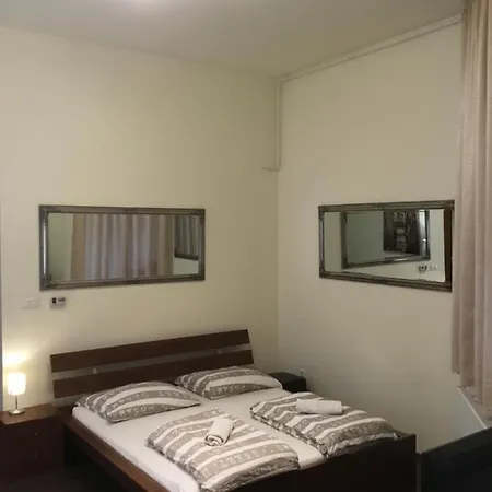 Corso Quiet Apartment Budapest Exterior photo